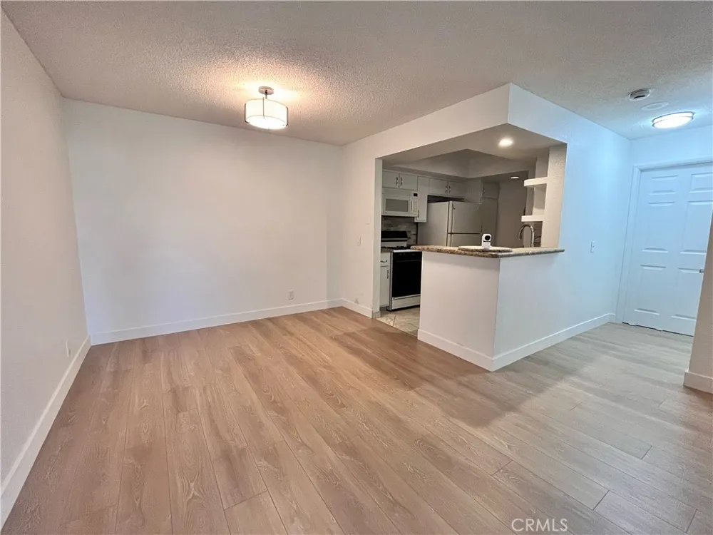 460 Oak Street #203 Glendale, CA 91204