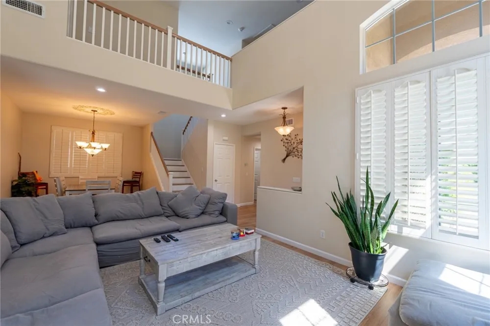 1485 Sappanwood Thousand Oaks, CA 91320