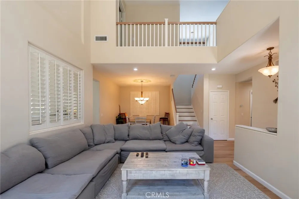 1485 Sappanwood Thousand Oaks, CA 91320