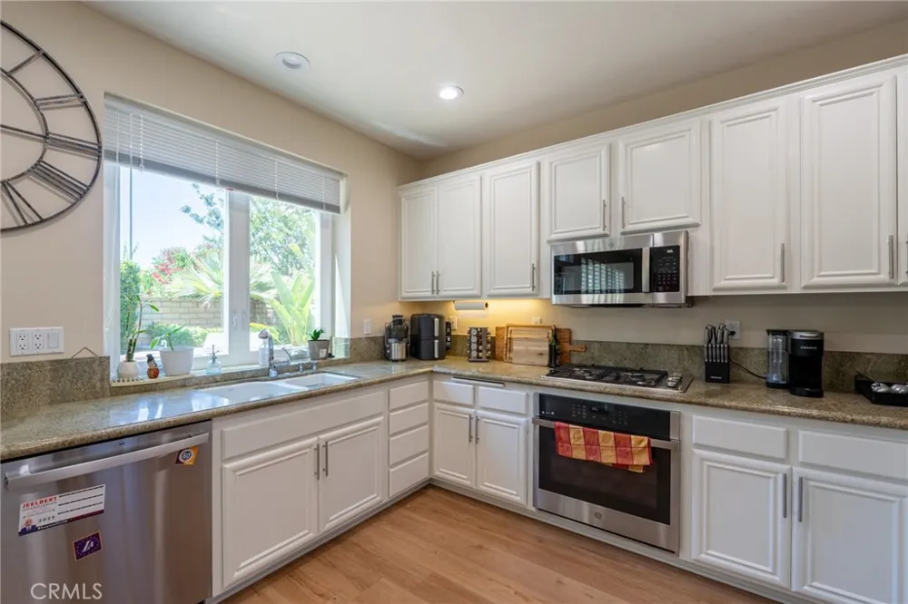 1485 Sappanwood Thousand Oaks, CA 91320