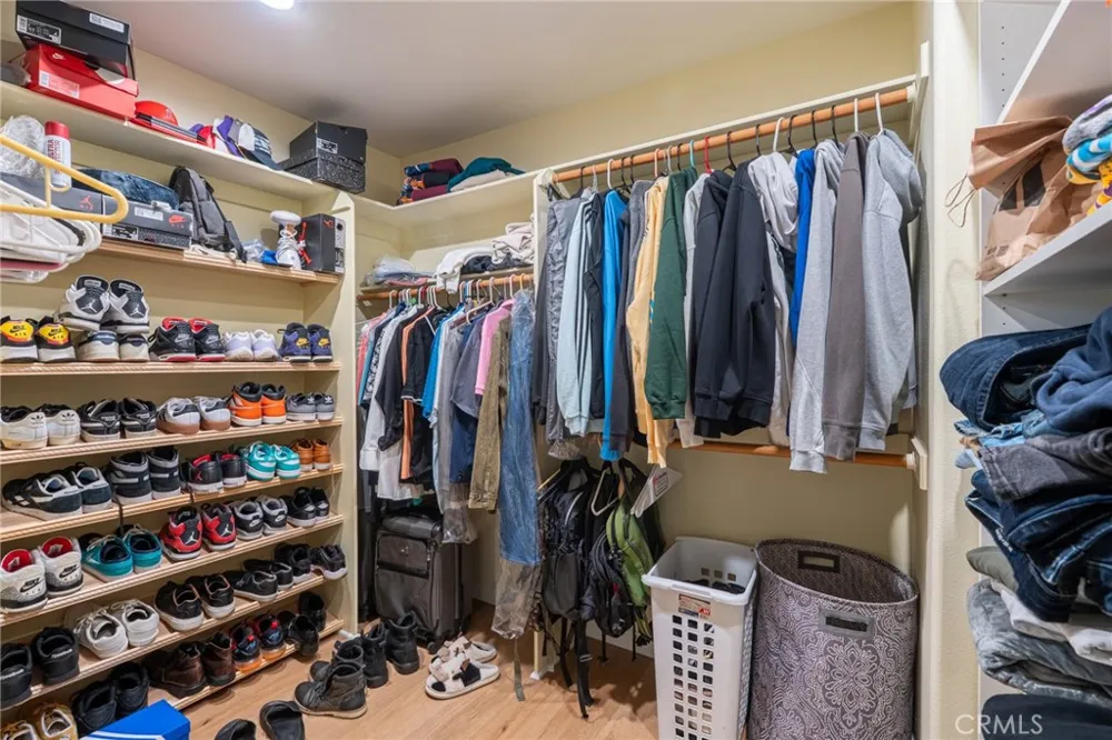 1485 Sappanwood Thousand Oaks, CA 91320