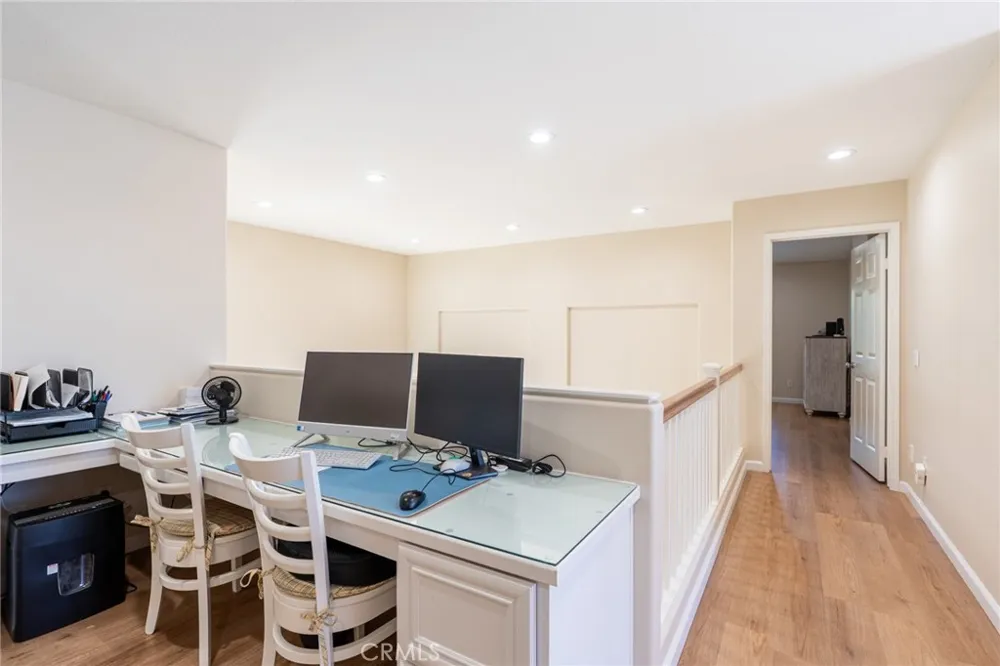 1485 Sappanwood Thousand Oaks, CA 91320