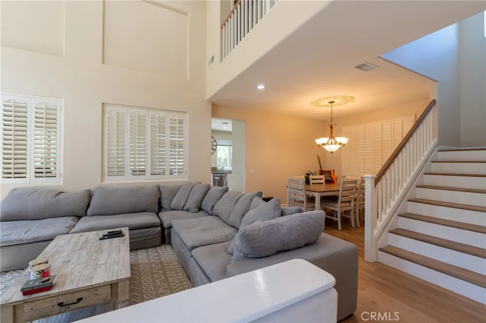 1485 Sappanwood Thousand Oaks, CA 91320