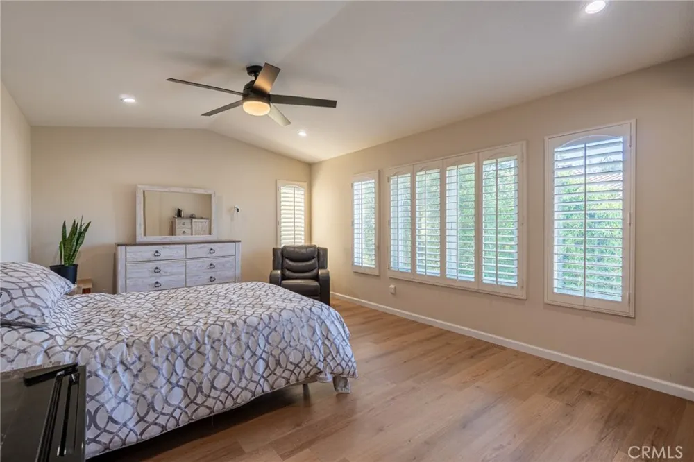 1485 Sappanwood Thousand Oaks, CA 91320