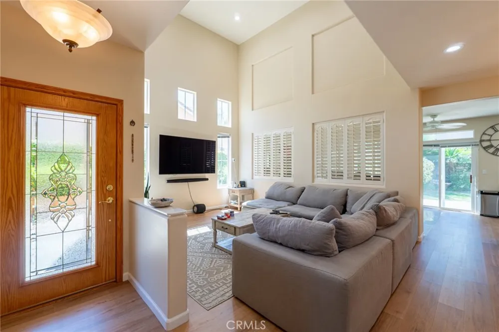 1485 Sappanwood Thousand Oaks, CA 91320