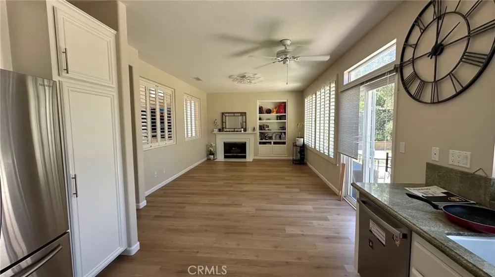 1485 Sappanwood Thousand Oaks, CA 91320