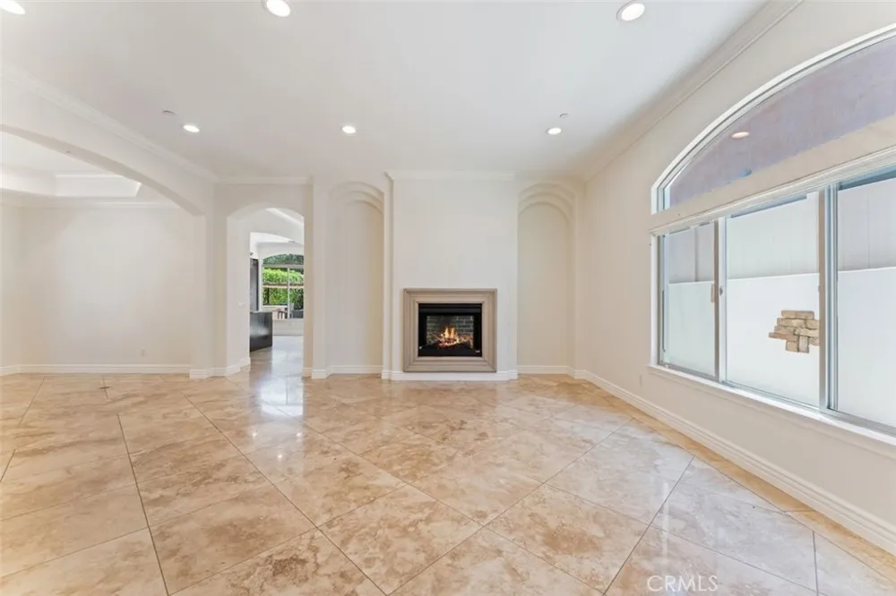 8808 Yates Street Sunland, CA 91040