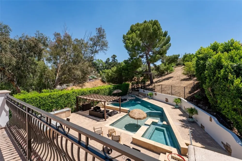 8808 Yates Street Sunland, CA 91040