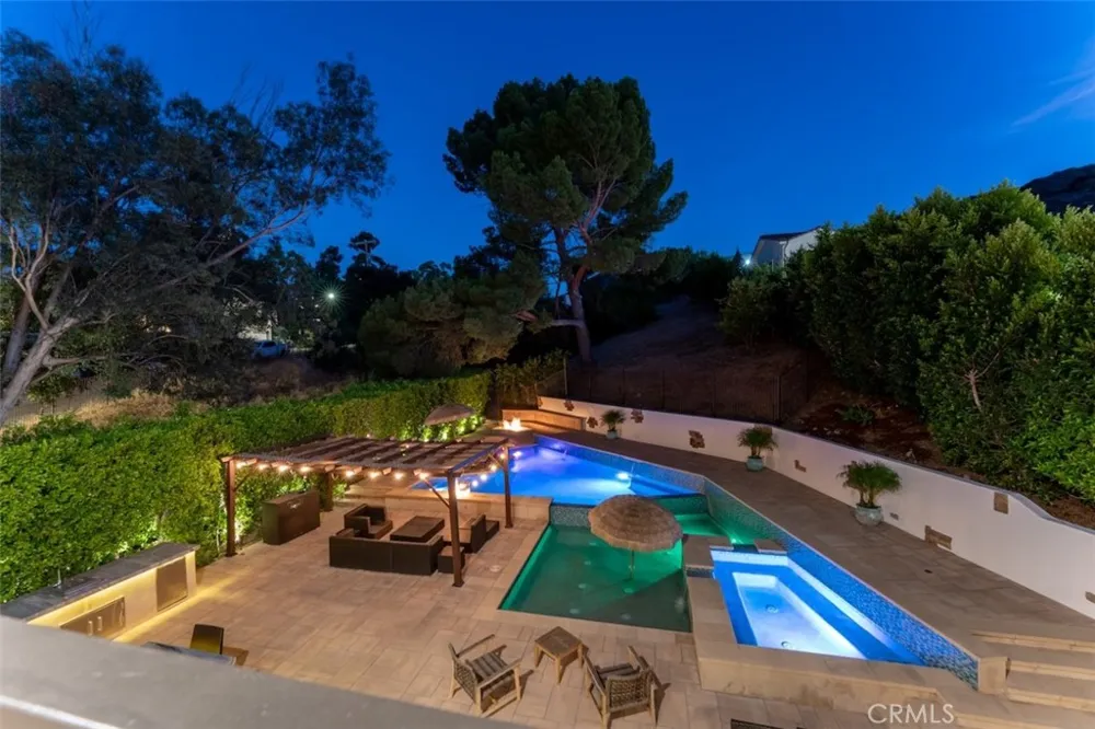 8808 Yates Street Sunland, CA 91040