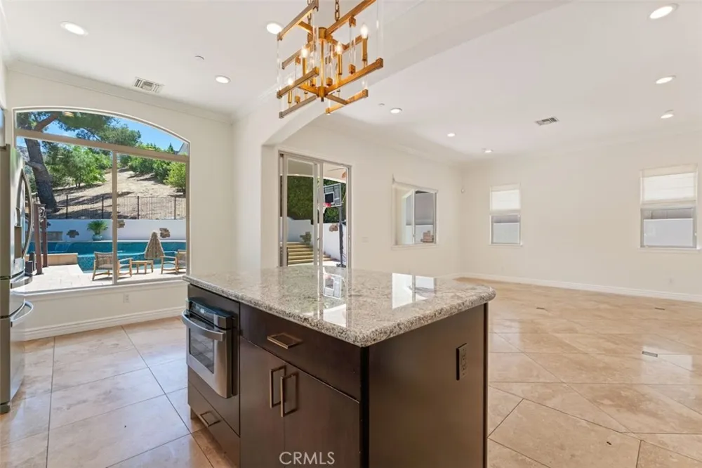 8808 Yates Street Sunland, CA 91040