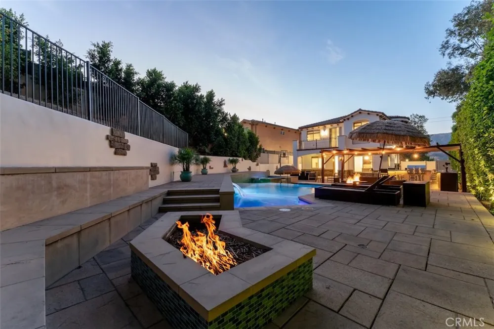 8808 Yates Street Sunland, CA 91040