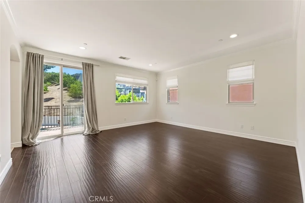 8808 Yates Street Sunland, CA 91040