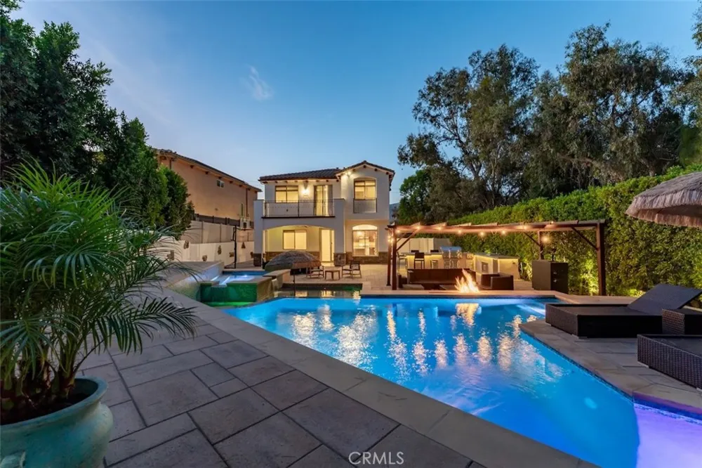8808 Yates Street Sunland, CA 91040