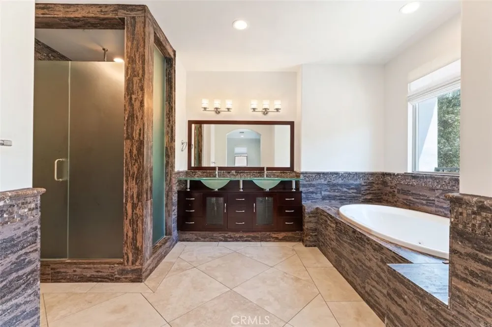 8808 Yates Street Sunland, CA 91040