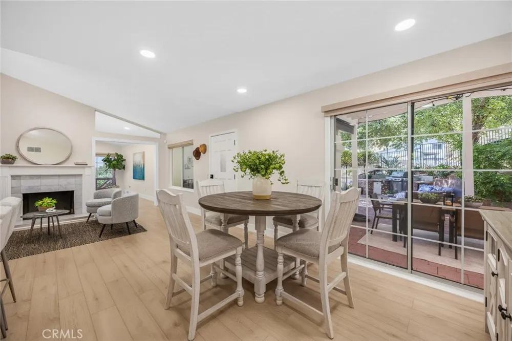 10842 Owens Tujunga, CA 91042