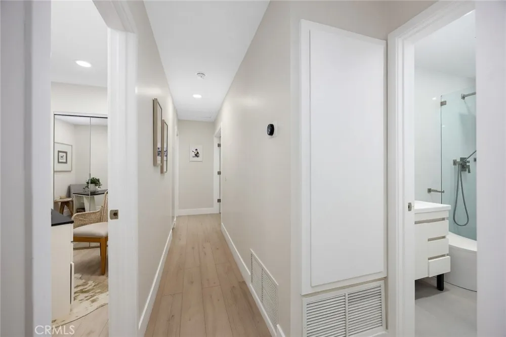 10842 Owens Tujunga, CA 91042