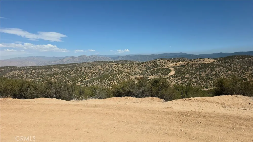 Agate Road Hesperia, CA 92345