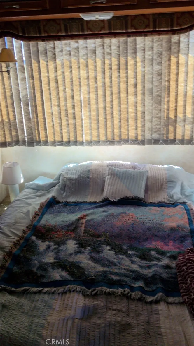 Agate Road Hesperia, CA 92345