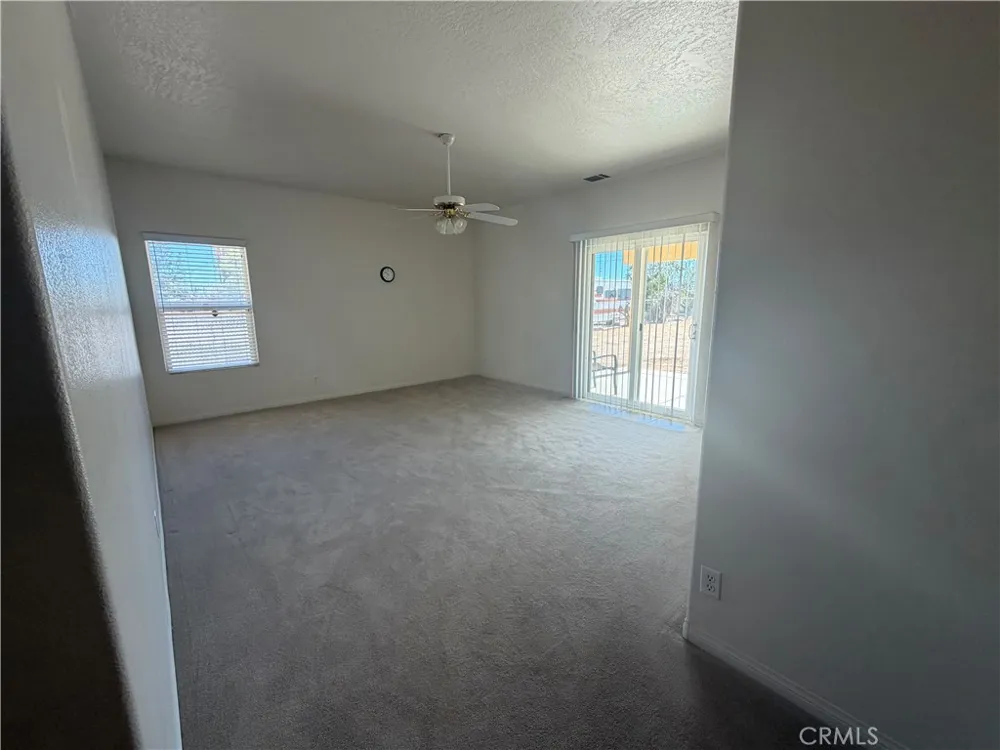 14125 Quinnault Rd Apple Valley, CA 92307
