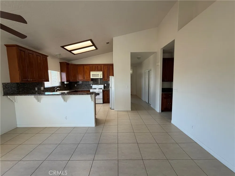 14125 Quinnault Rd Apple Valley, CA 92307