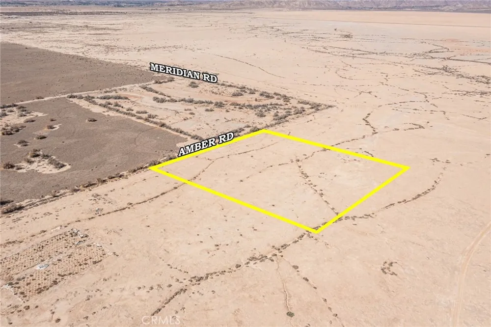4520713 Amber Road Lucerne Valley, CA 92356