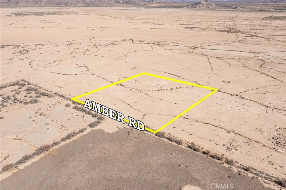 4520713 Amber Road Lucerne Valley, CA 92356