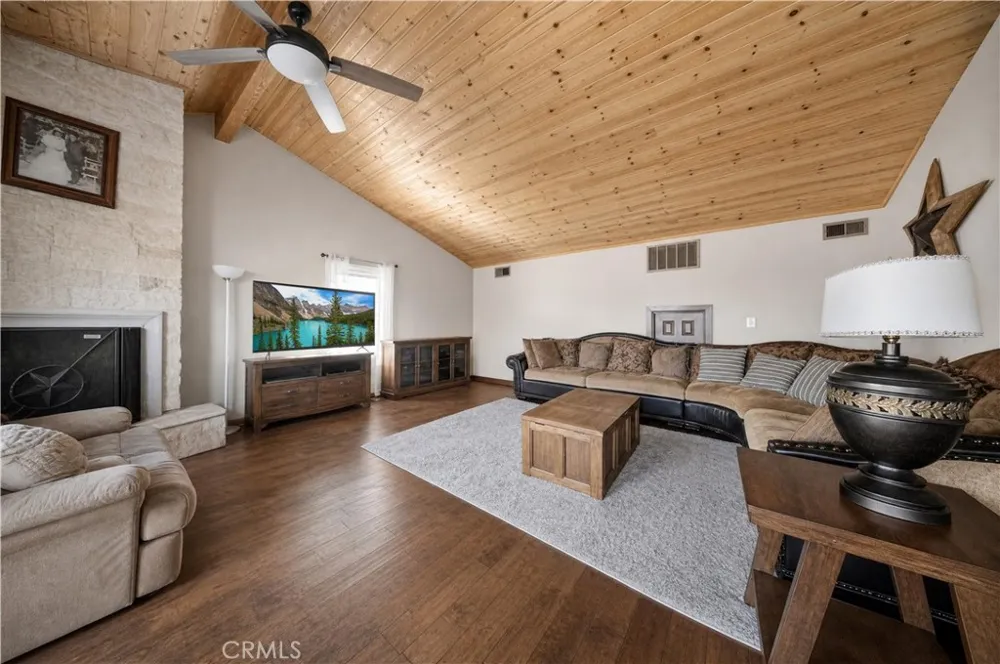21625 Bancroft California City, CA 93505