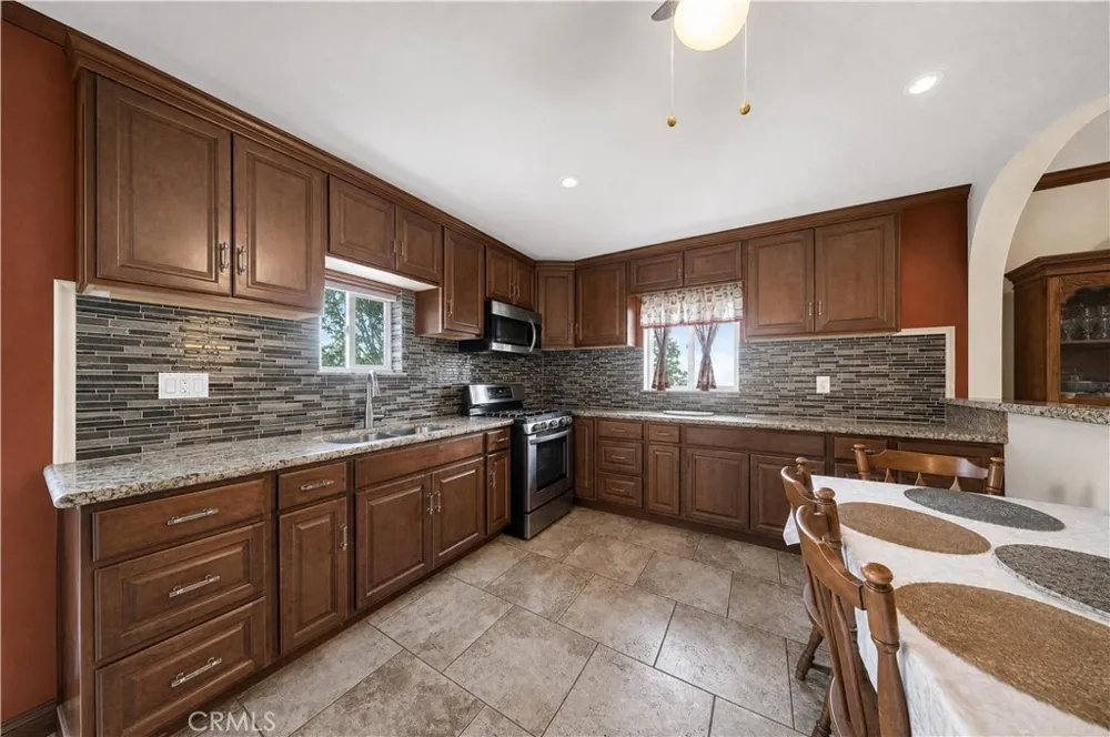 21625 Bancroft California City, CA 93505