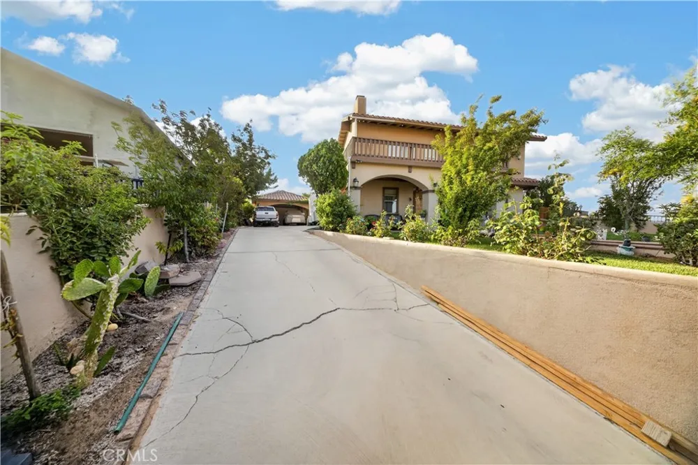 21625 Bancroft California City, CA 93505