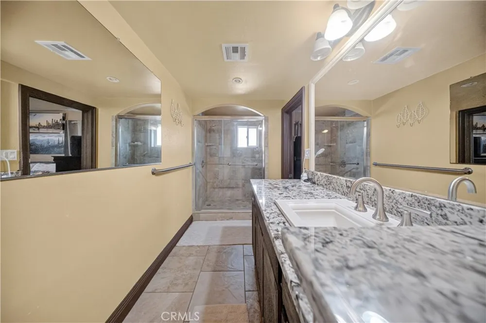 21625 Bancroft California City, CA 93505