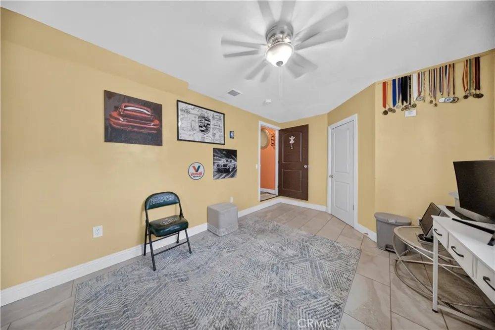 21625 Bancroft California City, CA 93505