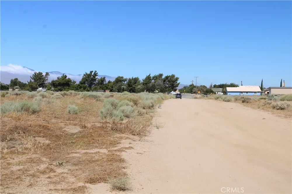 13464 Fir Oak Hills, CA 92344
