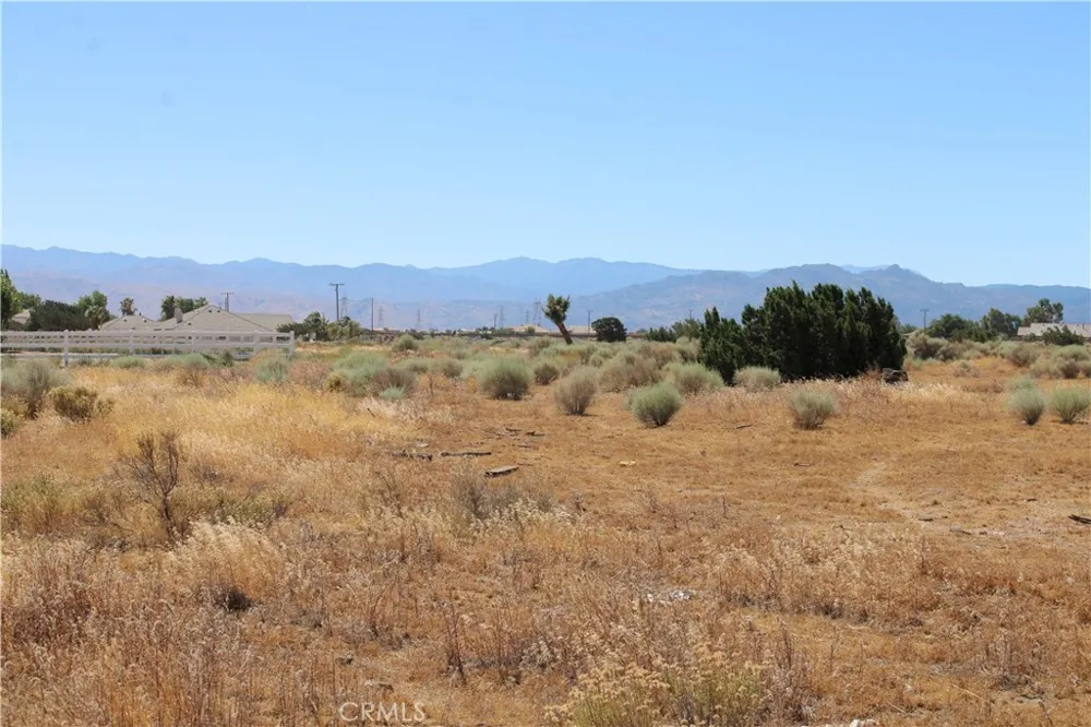 13464 Fir Oak Hills, CA 92344