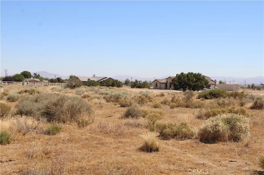 13464 Fir Oak Hills, CA 92344