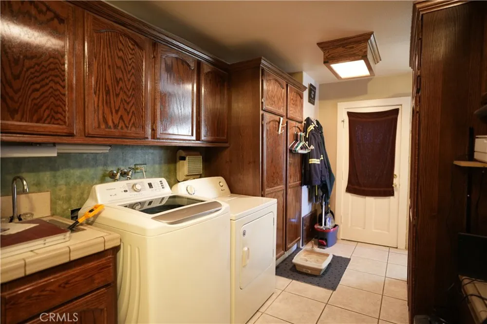 1041 Antelope Lane Barstow, CA 92311