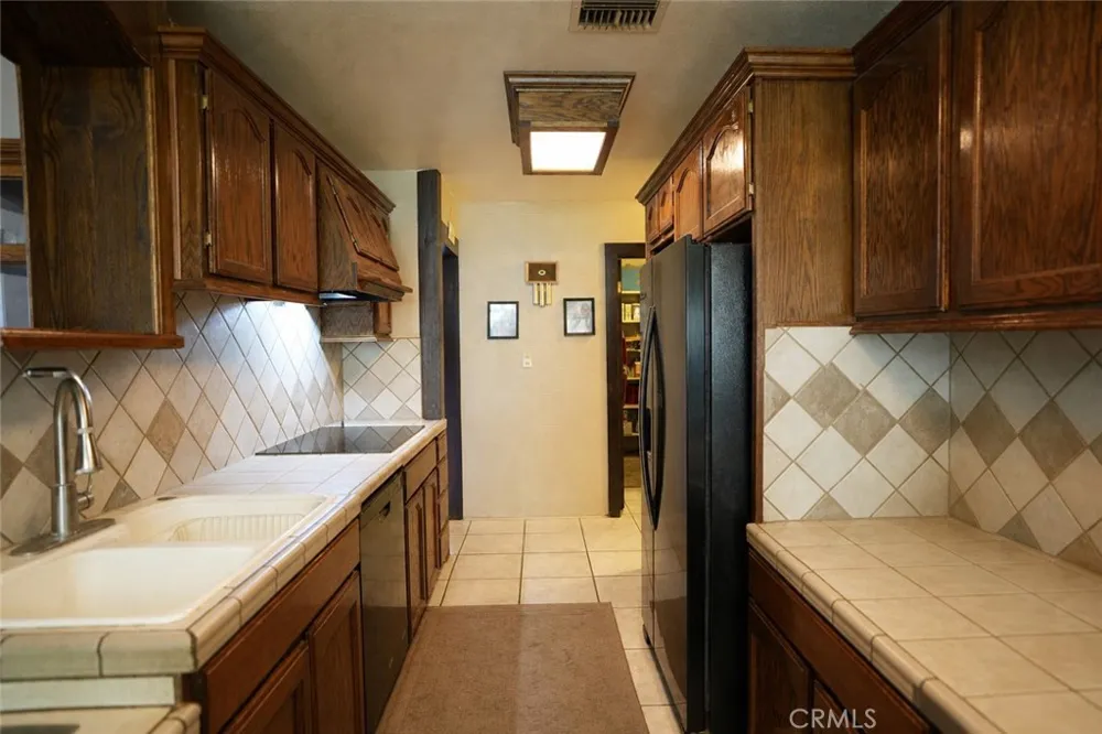 1041 Antelope Lane Barstow, CA 92311