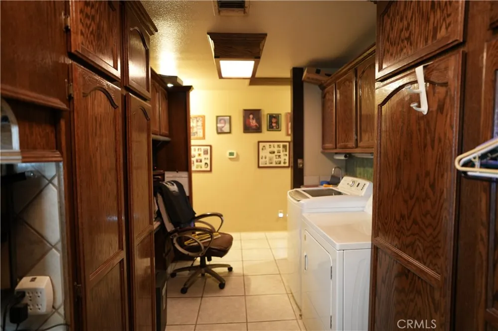 1041 Antelope Lane Barstow, CA 92311