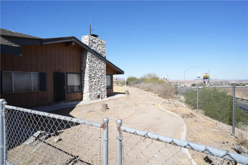 1041 Antelope Lane Barstow, CA 92311