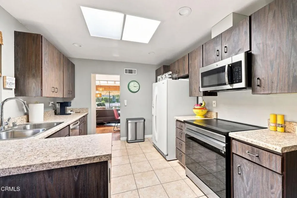 7139 Village 7 Camarillo, CA 93012