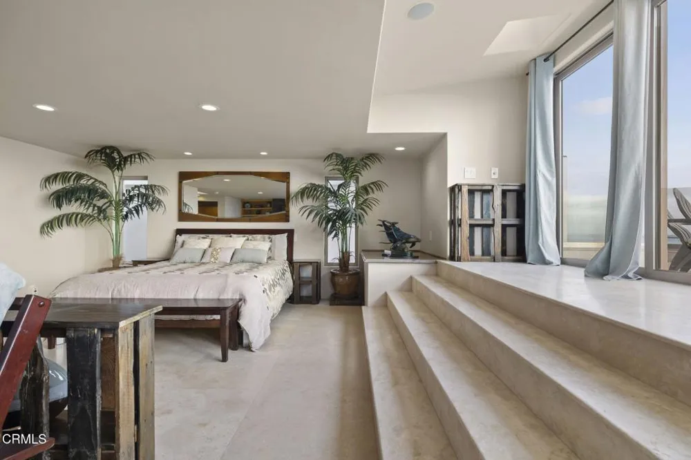 3629 Ocean Drive Oxnard, CA 93035