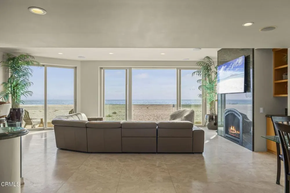 3629 Ocean Drive Oxnard, CA 93035