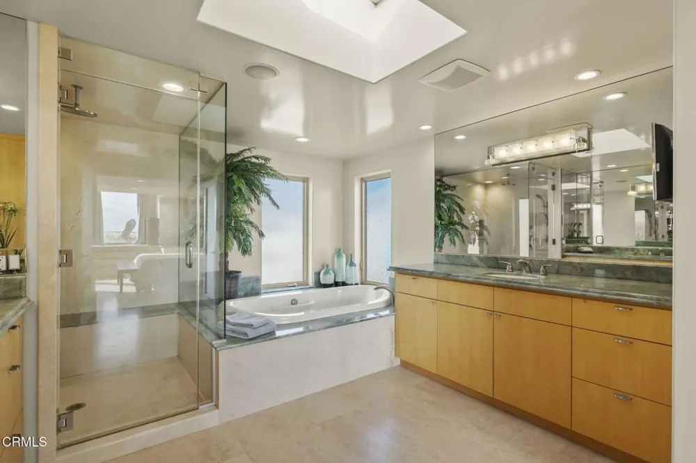 3629 Ocean Drive Oxnard, CA 93035