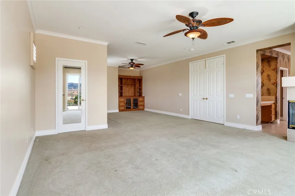 1910 Mesa View Lane Redlands, CA 92373