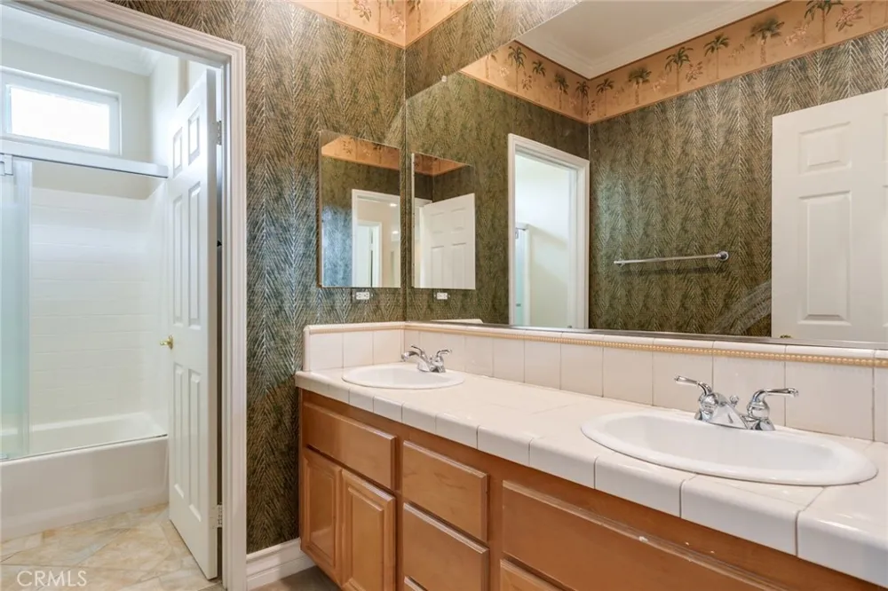 1910 Mesa View Lane Redlands, CA 92373