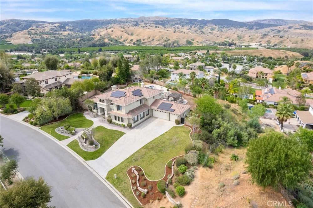 1910 Mesa View Lane Redlands, CA 92373