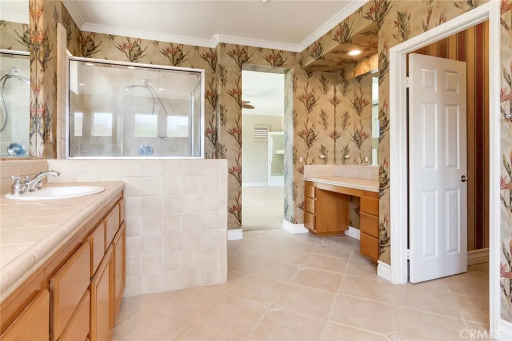 1910 Mesa View Lane Redlands, CA 92373