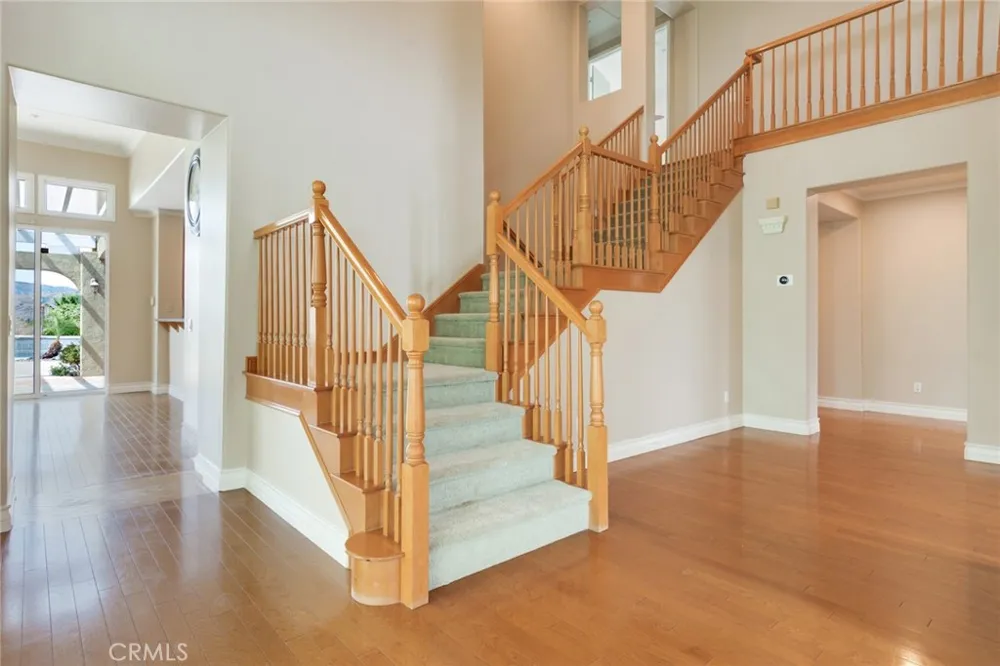 1910 Mesa View Lane Redlands, CA 92373