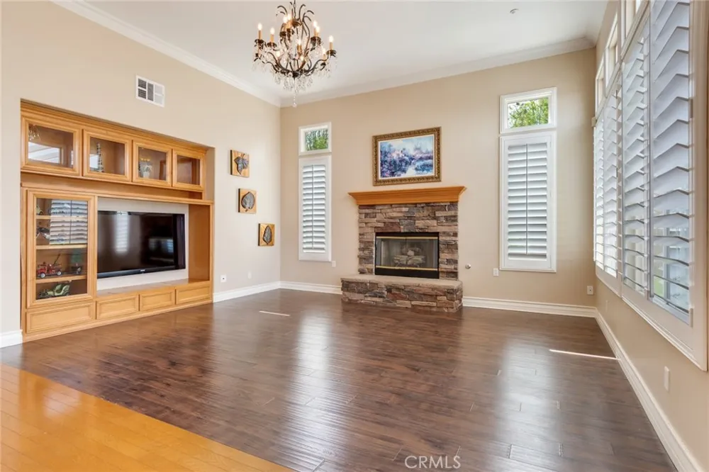 1910 Mesa View Lane Redlands, CA 92373