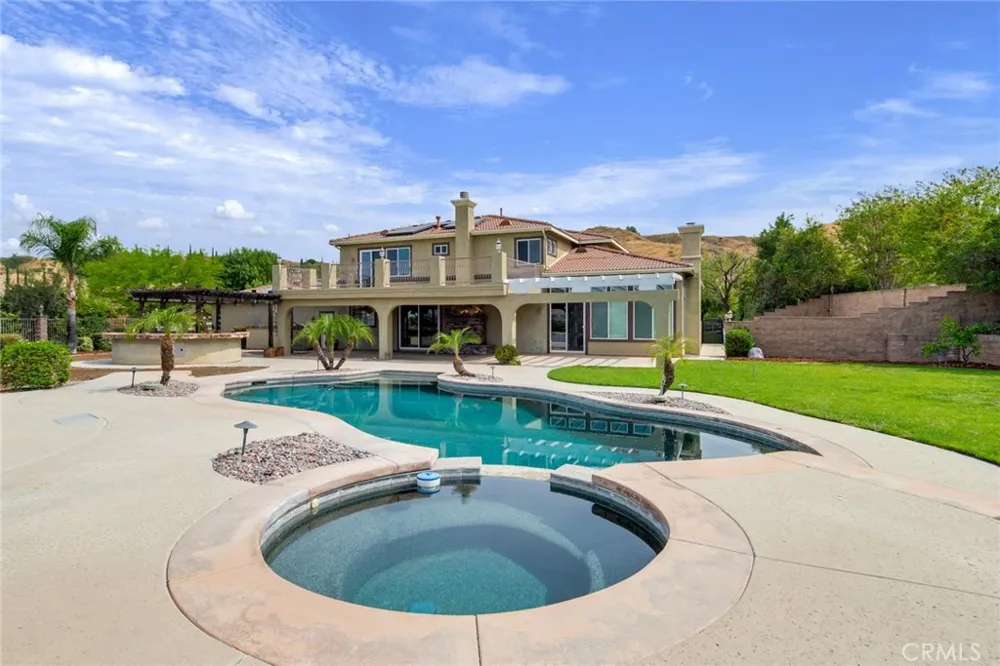 1910 Mesa View Lane Redlands, CA 92373
