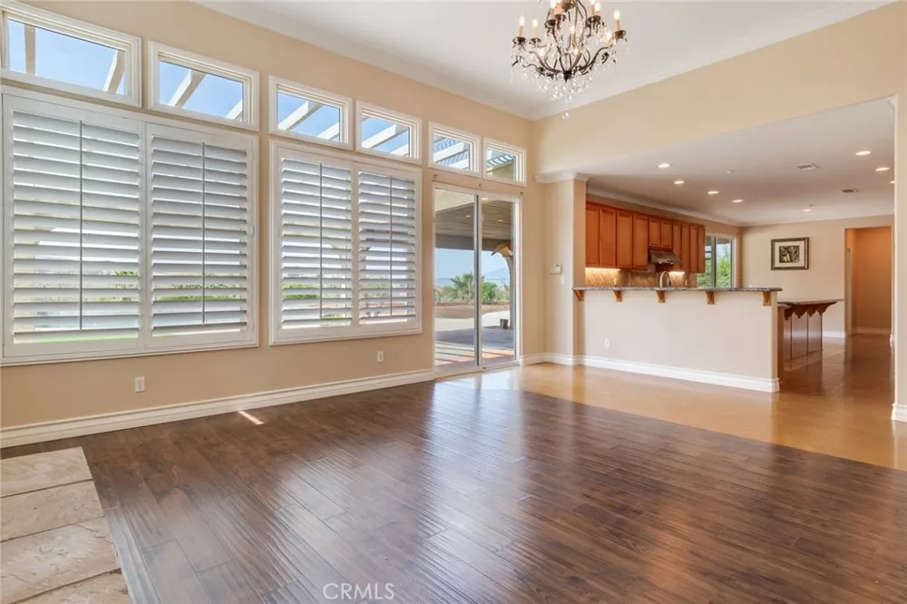1910 Mesa View Lane Redlands, CA 92373